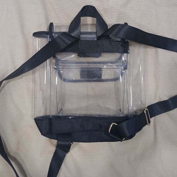 Clear Backpack - Picture 4 of 5